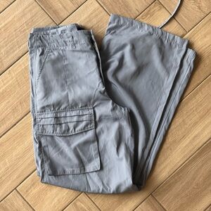 Forever 21 Women’s Light Gray Nylon Cargo Pants